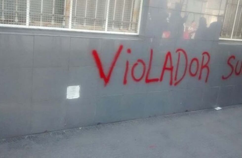 Denuncian a un profesor por haber abusado de 15 nenes en un jardín de Lomas de Zamora