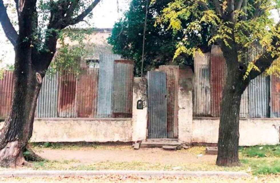 La Municipalidad de General Pico alquilaba una casa destruida para alojar a un jubilado