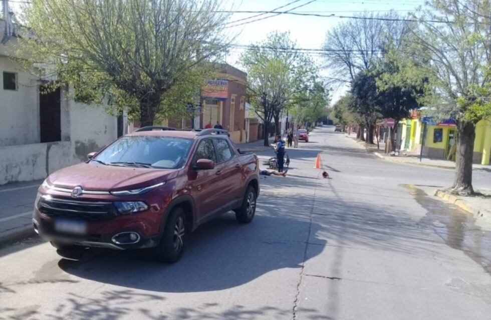 Alta Gracia: un motociclista con traumatismo de cráneo tras colisionar contra una camioneta