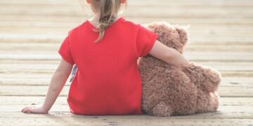 Niña de espaldas\u002E