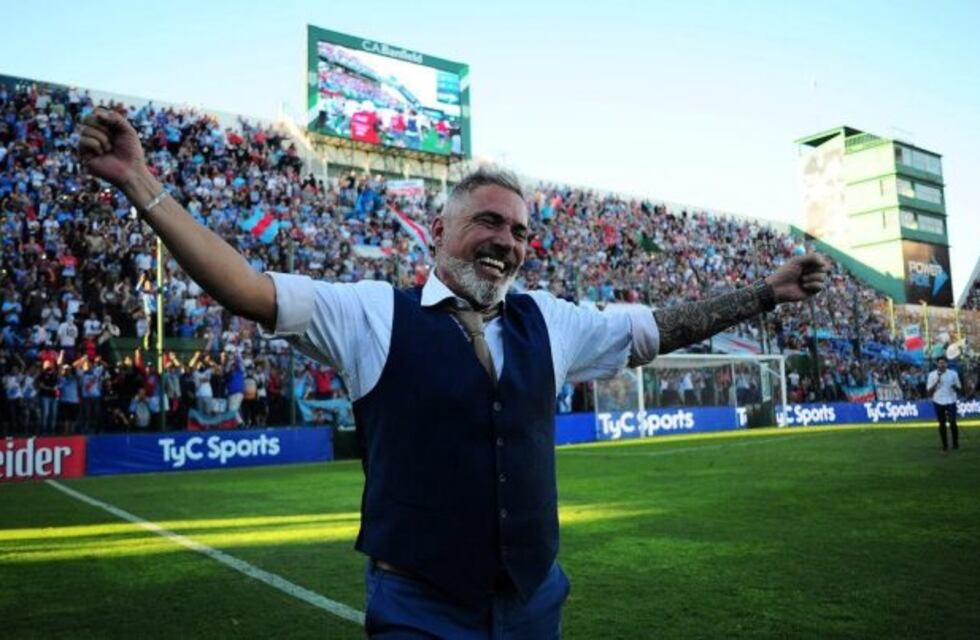 Belgrano tacha a Rondina en la lista de candidatos a DT