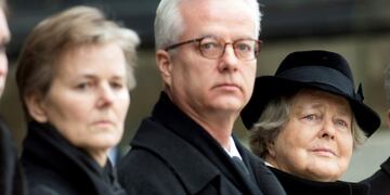 FILE -- In this Feb\u002E 11, 2015 photo, from left, the children Beatrice von Weizsäcker and Fritz von Weizsaecker and the wife Marianne von Weizsaecker attend the funeral for the former German President Richard von Weizsaecker in Berlin, Germany\u002E Fritz von Weizsaecker has been killed on Tuesday, Nov\u002E 19, 2019 while he was giving a lecture at a hospital in Berlin where he also worked as a physician\u002E (Maurizio Gambarini/dpa via AP, file)
