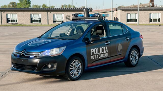 DYN10, BUENOS AIRES, 05/10/2016, PRESENTACION DE PATRULLEROS Y VEHICULOS Y UNIFORMES QUE CONTARA LA POLICIA DE LA CIUDAD. FOTO:DYN/LUCIANO THIEBERGER. ciudad de buenos aires acto presentacion nueva policia de la ciudad de buenos aires fuerzas de seguridad policia policias auto policia patrullero