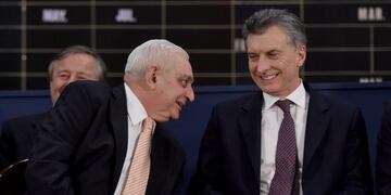 DYN49, BUENOS AIRES 13/07/2016, EL PRESIDENTE DE LA NACION  MAURICIO MACRI CONCURRIO AL ACTO DE CELEBRACIÓN DEL DÍA DE LA BOLSA DE COMERCIO DE BUENOS AIRES\u002E FOTO:DYN/PABLO AHARONIAN\u002E buenos aires mauricio macri adelmo gabbi acto del presidente de la nacion en aniversario de la bolsa acto por el 162 aniversario de la bolsa de comercio