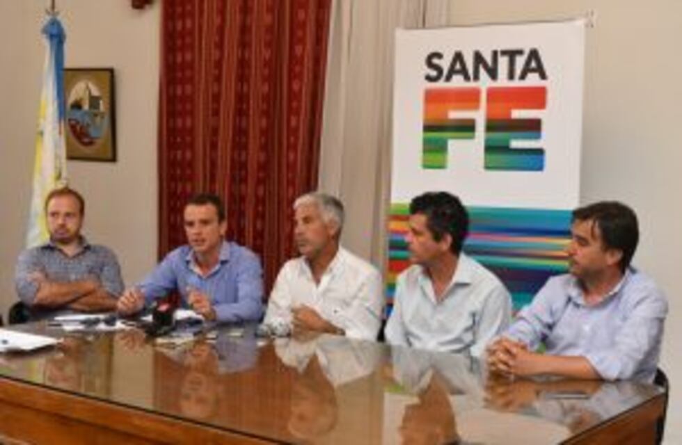 Lanzan créditos y subsidios para reacondicionar viviendas de los afectados por inundaciones