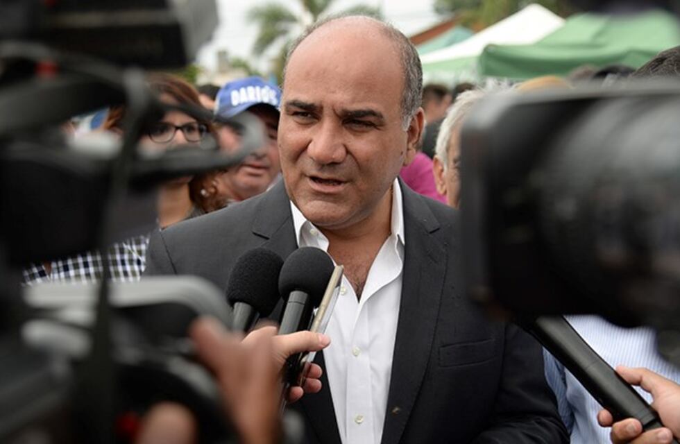 Coronavirus: Manzur reduce su sueldo y el de funcionarios del Poder Ejecutivo