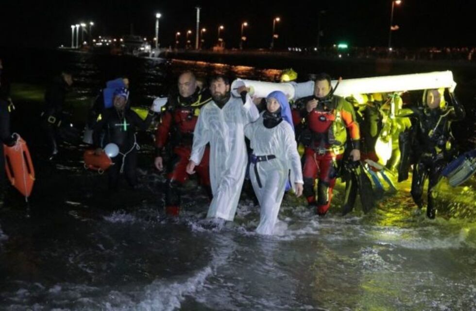Puerto Madryn vivió un multitudinario Vía Crucis Submarino
