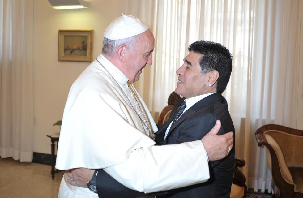El Papa también homenajeó a Maradona y dijo que recuerda “con cariño” sus últimos encuentros