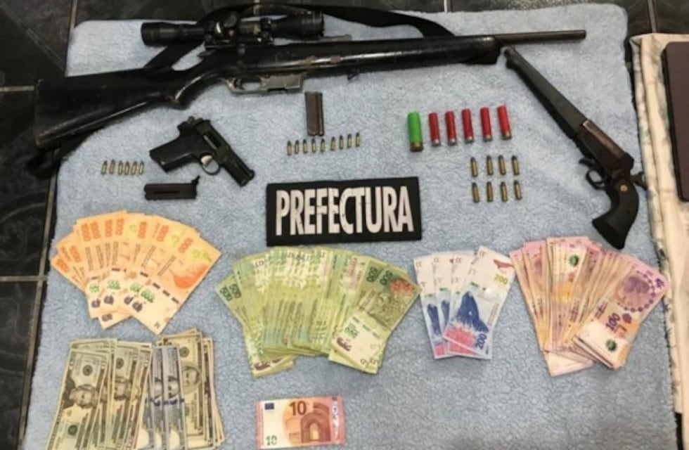 Operativo Narcomenudeo con secuestro de armas, drogas y detenidos