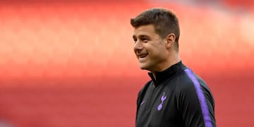 Soccer Football - Champions League Final - Tottenham Hotspur Training - Wanda Metropolitano, Madrid, Spain - May 31, 2019   Tottenham manager Mauricio Pochettino during training   REUTERS/Toby Melville