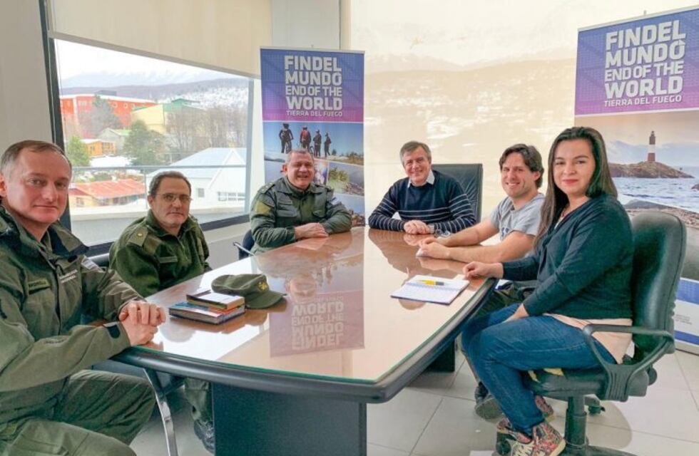 Gobierno de TDF acompaña la realización de la primera maratón "81º aniversario de Gendarmería Nacional"