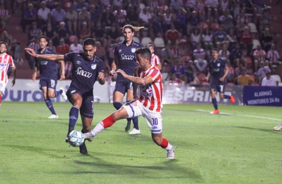Unión cayó 1 a 0 ante Atlético Tucumán en Santa Fe