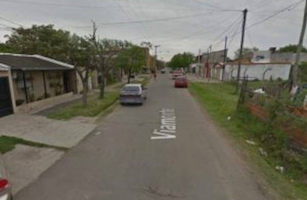 Encontraron apuñalado a un hombre en su vivienda de Viamonte al 7000
