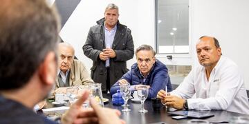 Miguel Angel Pichetto llegó a Rosario para participar este martes por la tarde de la marcha del \