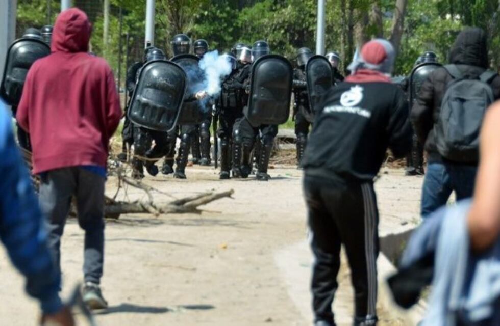 Conflicto en el barrio Confluencia: denuncian que la policía le perforó el ojo a un joven