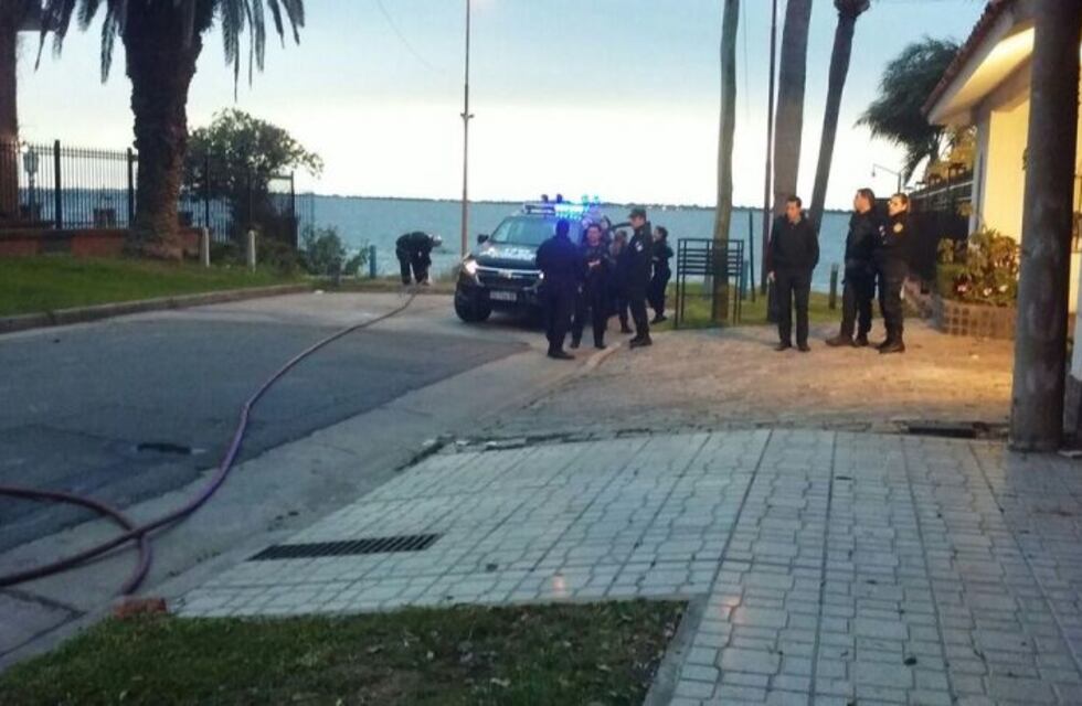 Reutemann ayudó a frenar un principio de incendio en la casa lindera a su domicilio de Santa Fe