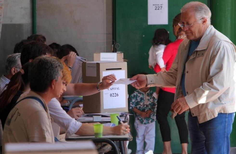 Comenzó la carrera electoral de los posibles candidatos