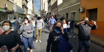 La marcha es encabezada por la titular de Suoem, Beatriz Biolatto\u002E