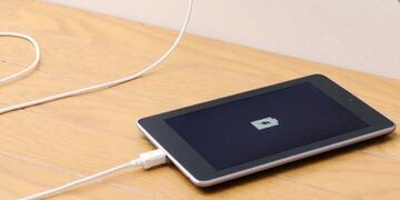 Tablet cargando (Imagen ilustrativa)