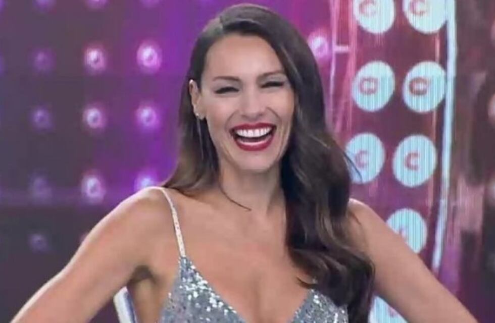 El vestido con tajo XXL de Pampita que fue furor entre sus seguidores