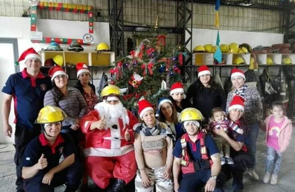 Bomberos Voluntarios Tolhuin realizó la tradicional fiesta navideña