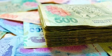 Un hombre denunció que dos delincuentes roban con billetes falsos\u002E (Archivo)