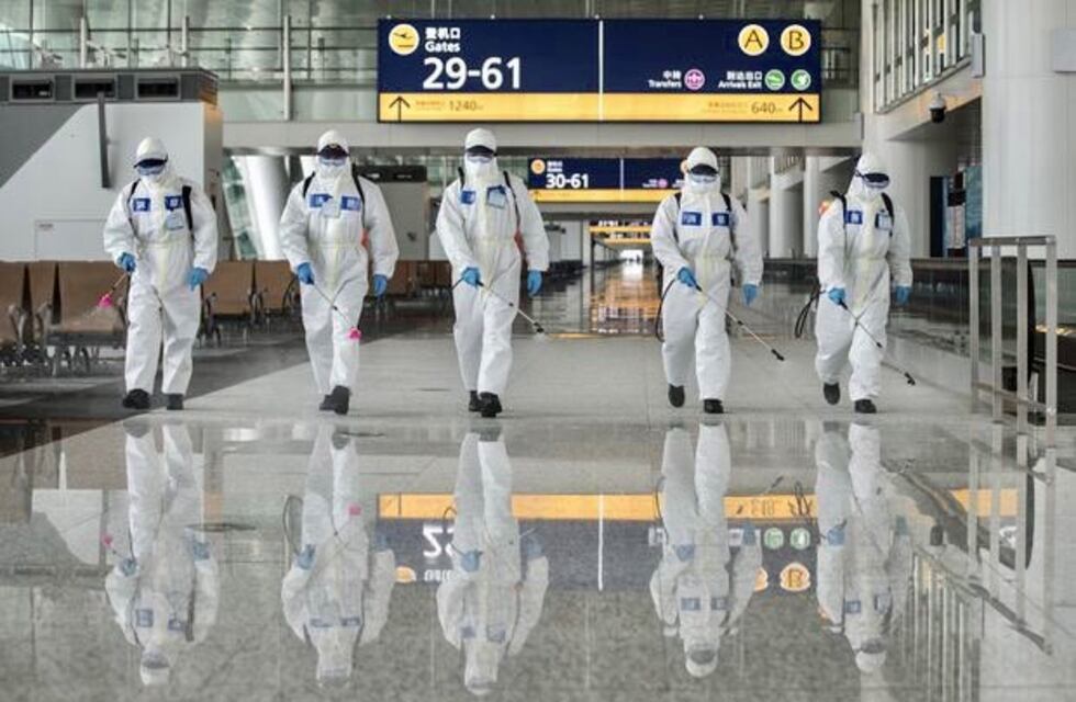 La odisea de protocolos para volver a China en plena pandemia, donde lograron frenar el virus