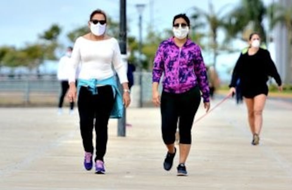 Abren las caminatas de los miércoles para todas las edades en la Costanera Parque y amplían el horario