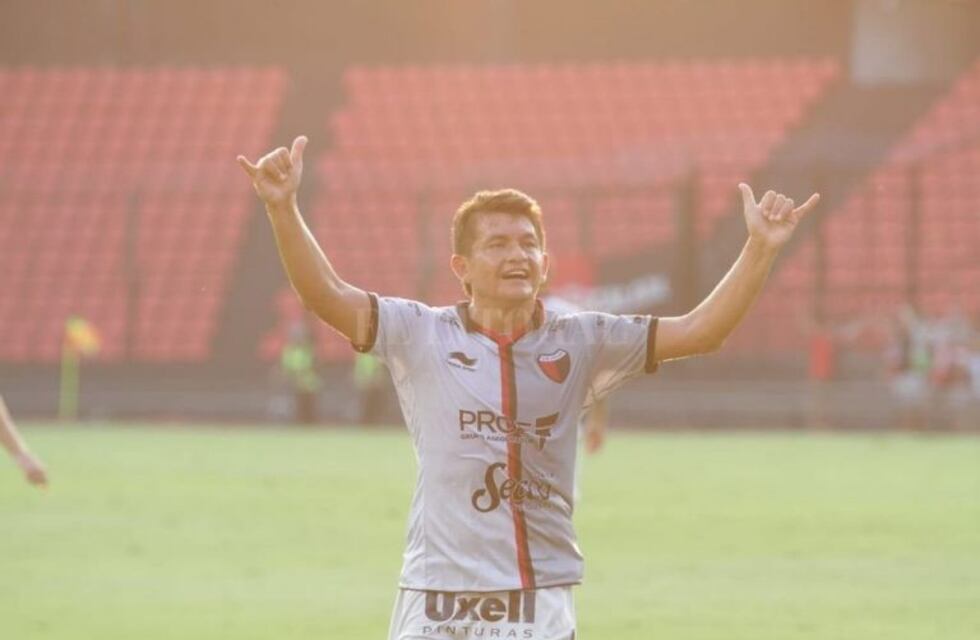 Con el "Pulga" Rodríguez como figura, Colón le ganó 2 a 0 a Argentinos