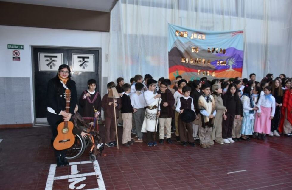 La maestra que se convirtió en youtuber para enseñar música en cuarentena