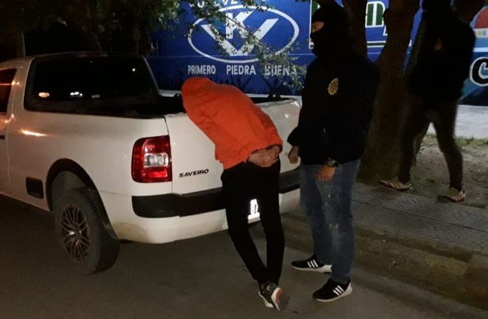 Las Heras: secuestran 80 envoltorios de cocaína listos para distribuir