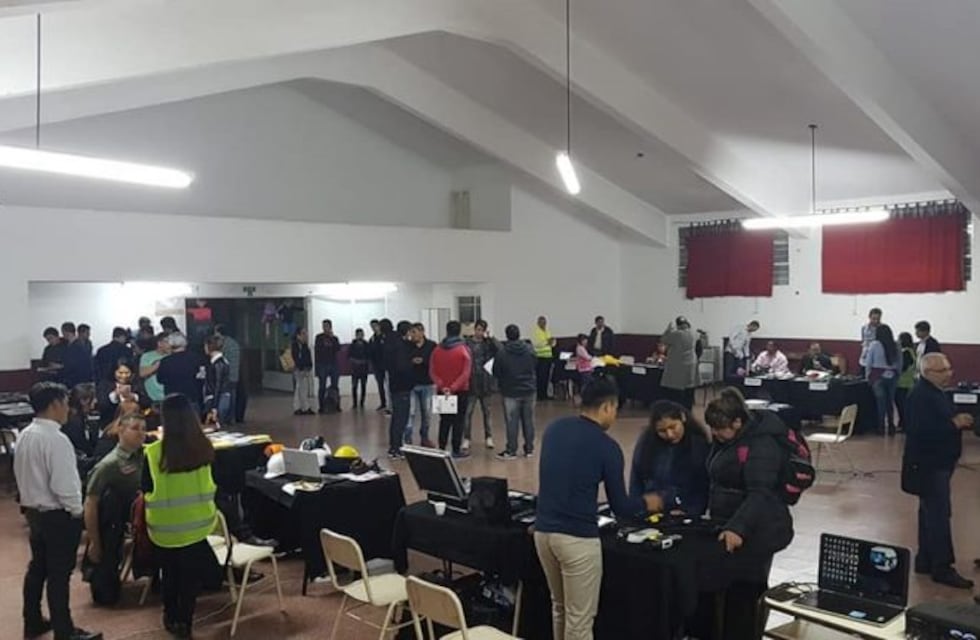 Puertas abiertas en el Instituto Superior de Formación Técnica Nº190