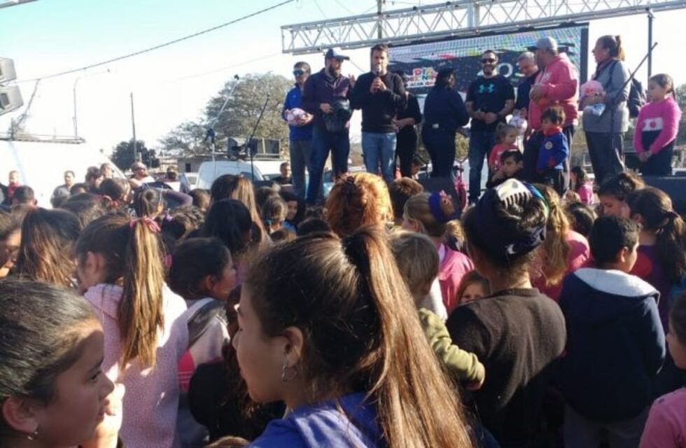 Barrio La Perla festejó el Día del Niño a lo grande