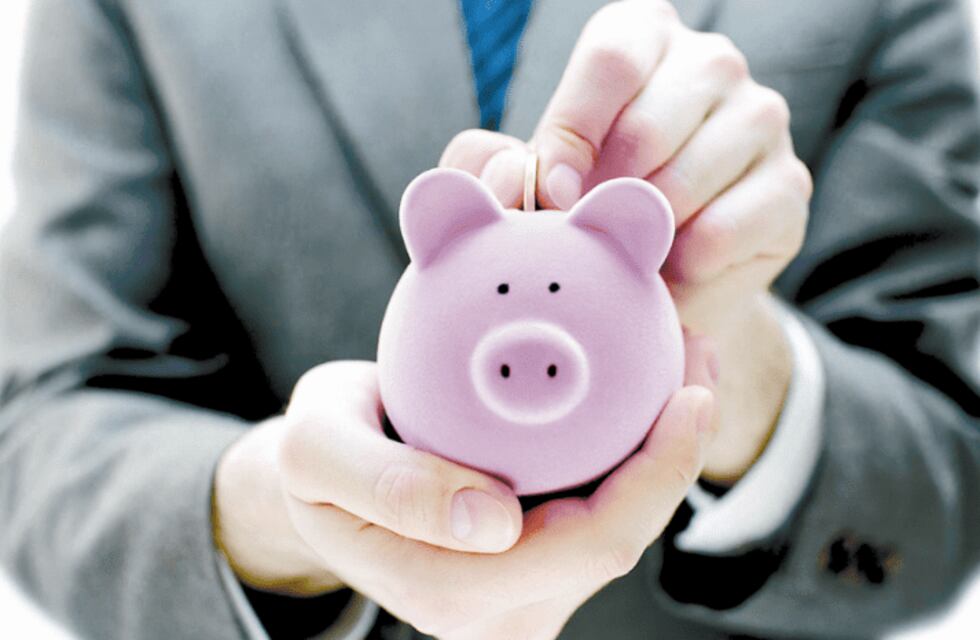 ¿Quién ahorró mejor en 2022? Aunque los plazos fijos le ganaron al dólar, perdieron frente a la inflación