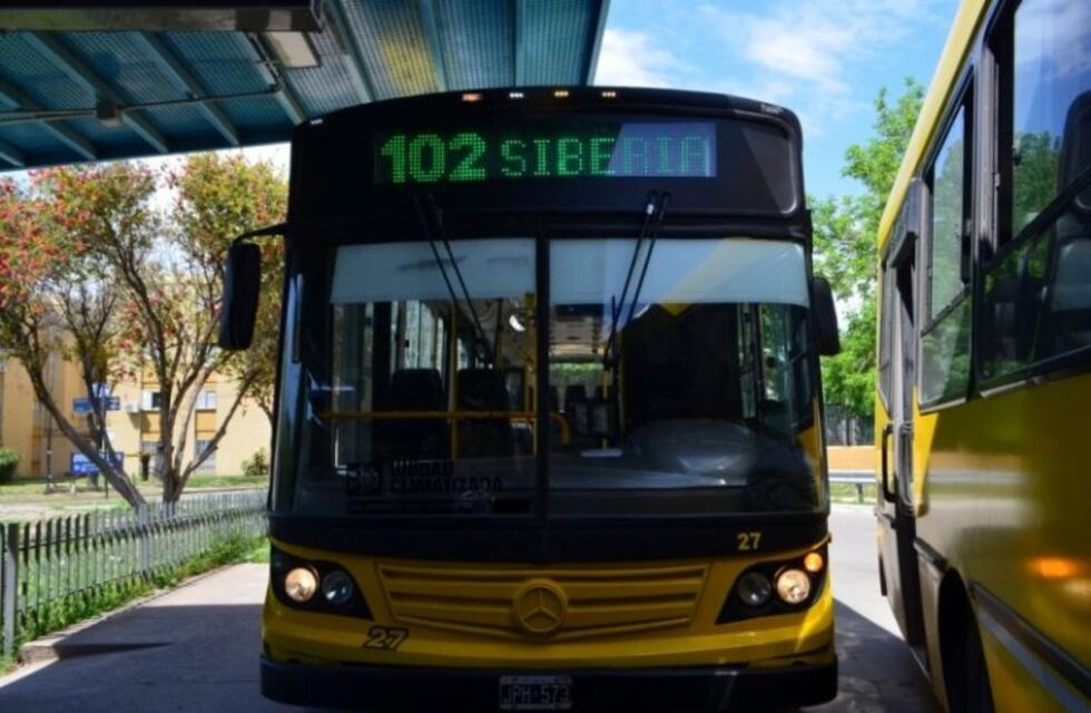 La línea 102 negra incorpora en su recorrido al barrio Olímpico