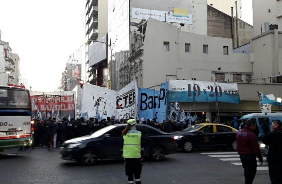 Miércoles de cortes: lugares y horarios de las protestas en Capital