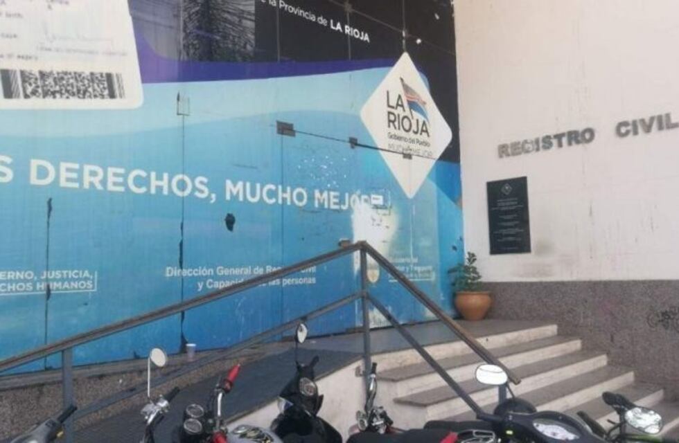 Con el cambio de nombre, un riojano busca también cambiar su género a travesti