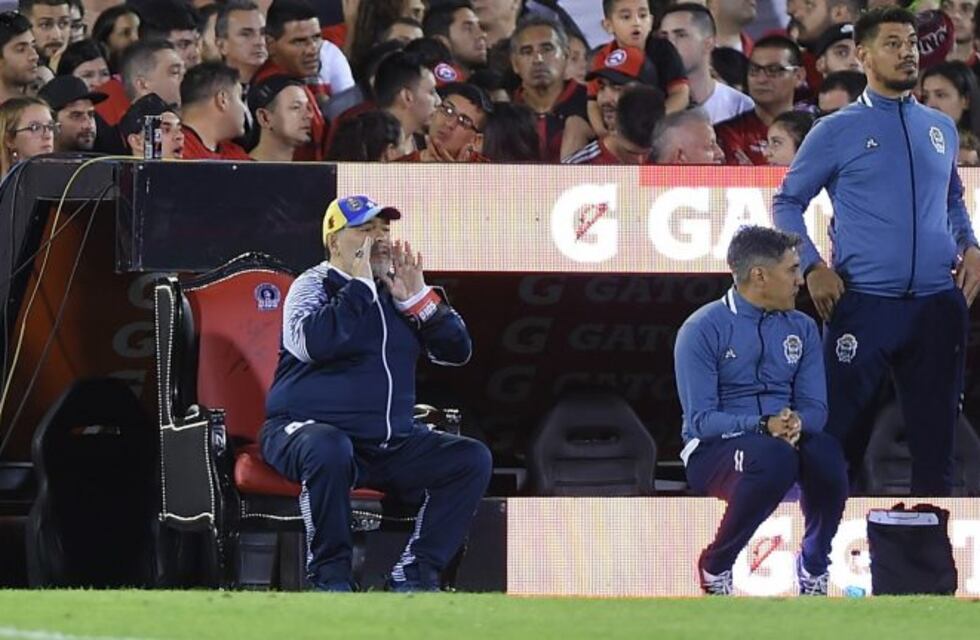 Dalma Maradona pidió el sillón que Newell's le obsequió a Diego