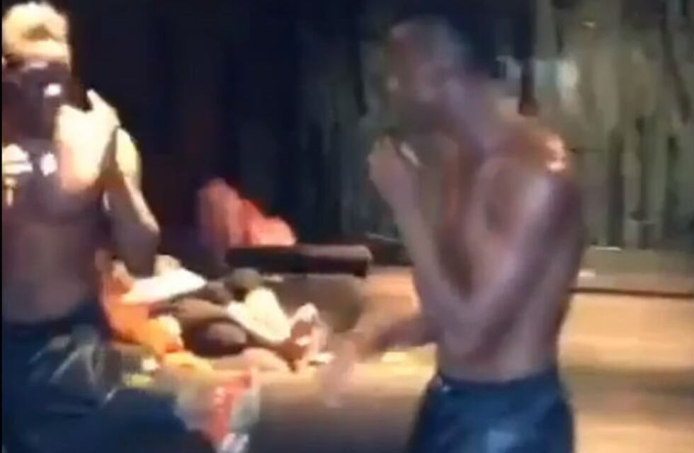 Mario Balotelli a las piñas con su hermano