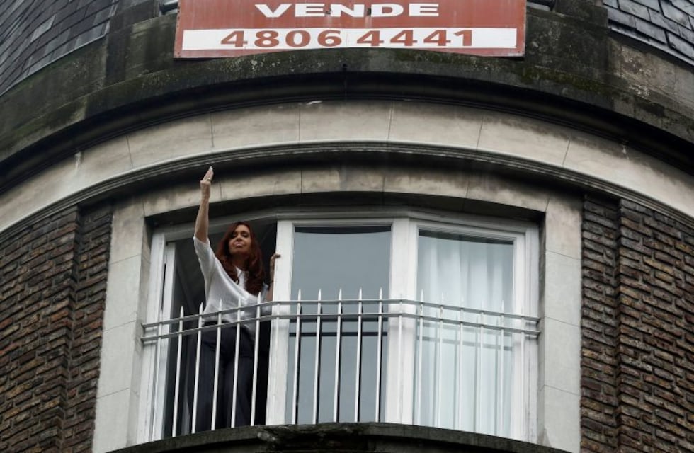 El misterio de la pared hueca en el  edificio de Cristina Kirchner
