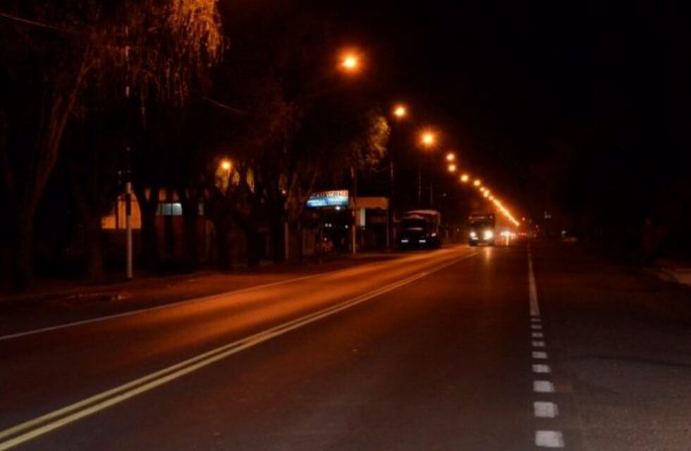 Filman a una pareja teniendo sexo mientras manejaban por una ruta