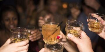 Botellas de alcohol son escondidas en tuppers y hasta peluches\u002E