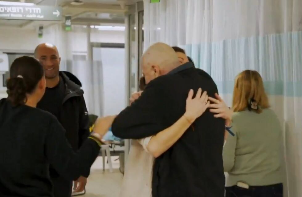 El video del reencuentro entre los rehenes argentinos rescatados y sus familiares