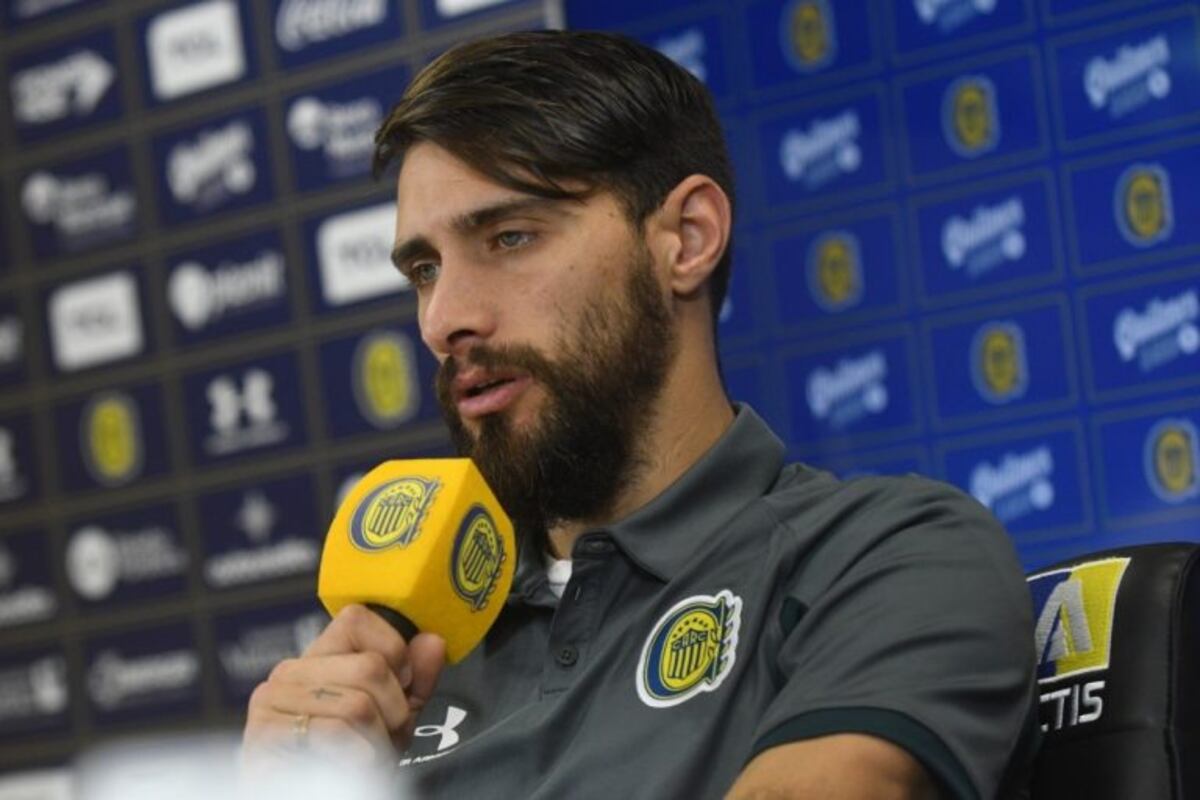 Laso firmó el contrato y se convirtió en el primer refuerzo de Central (@CARCoficial)