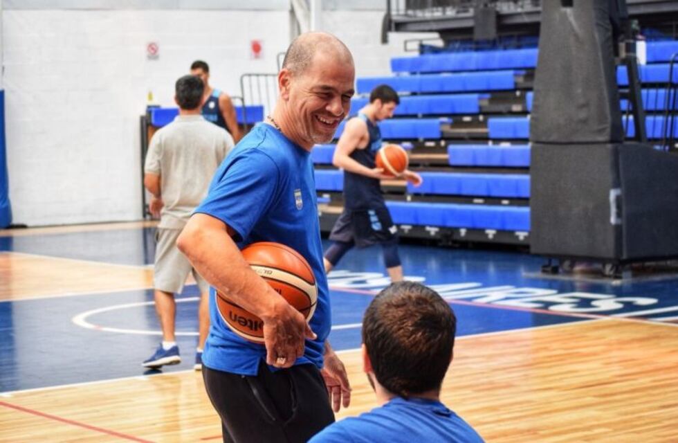 Sergio Hernández y el inicio de las Eliminatorias: 'No hay que negociar es la idea de juego'