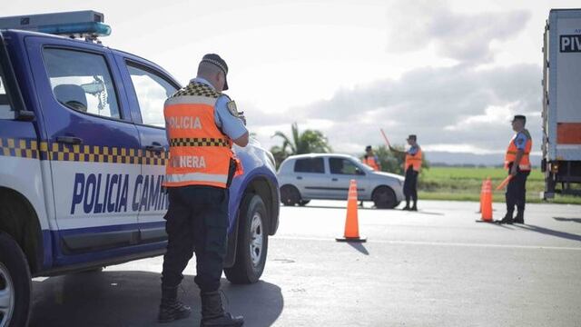 Intento sobornar a un policía de la caminera\u002E