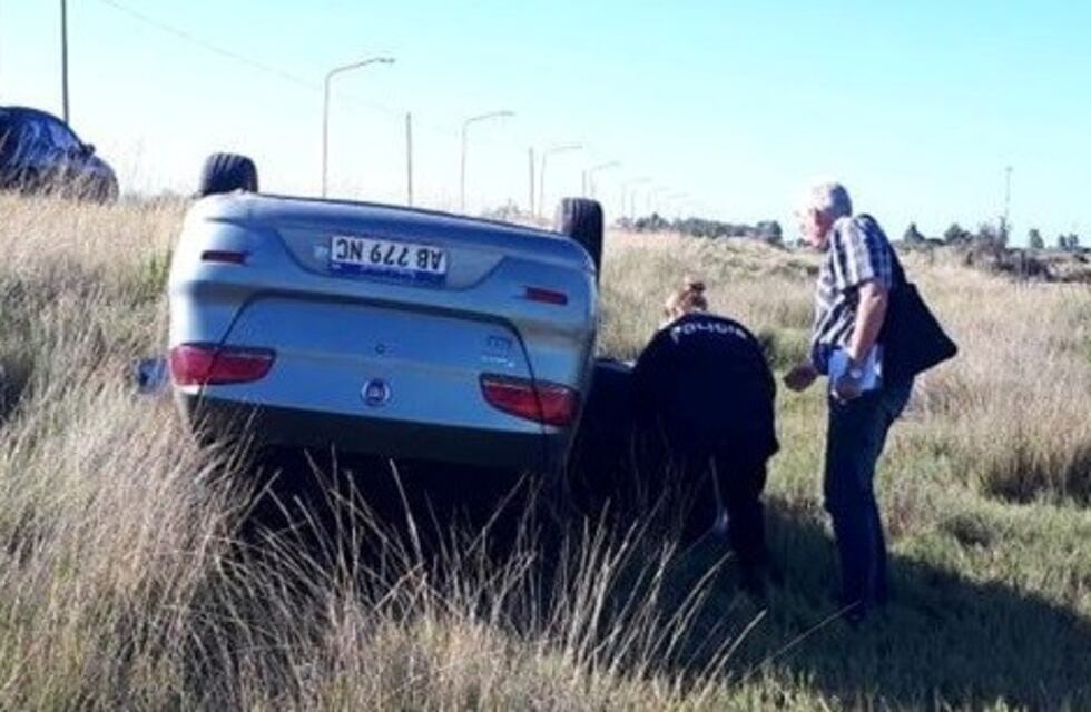 Punta Alta: vuelco en la ruta 229