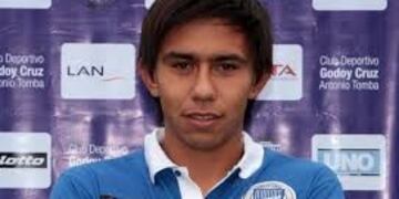 El zaguero Olivares tuvo poca participación en la pasada temporada\u002E Pero el DT Celeste le levantó el pulgar\u002E