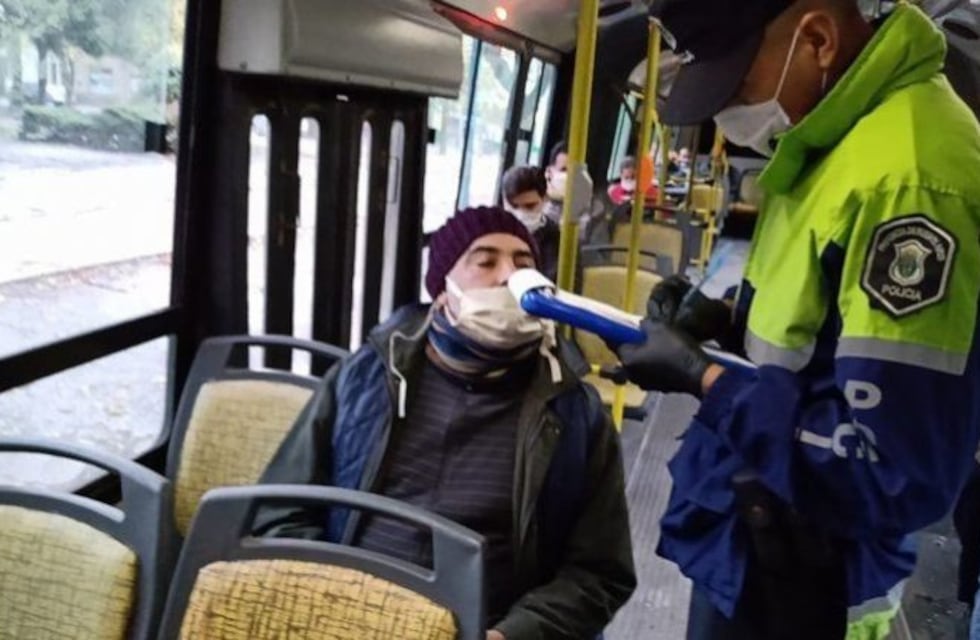 Dos policías marplatenses tienen coronavirus y aislaron a sus compañeros