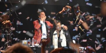 Figuras en el show de Palito Ortega y Cacho Castaña en el Luna Park\u002E